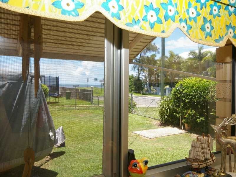 7 Phillip Street, Beachmere QLD 4510