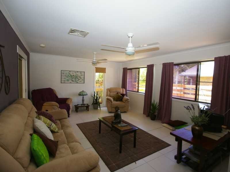 22 Egan Avenue, Beachmere QLD 4510