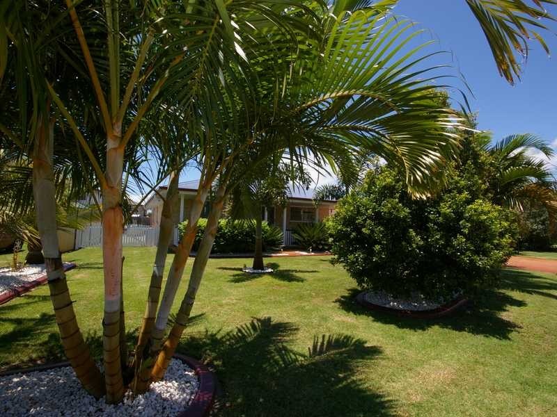 45 Columbia Drive, Beachmere QLD 4510