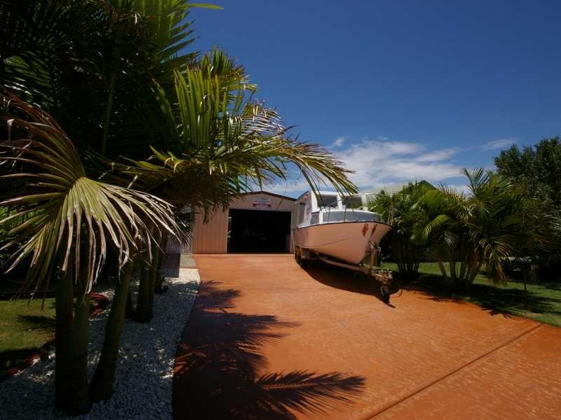45 Columbia Drive, Beachmere QLD 4510