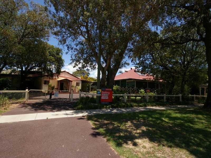 6 Elizabeth Street, Beachmere QLD 4510