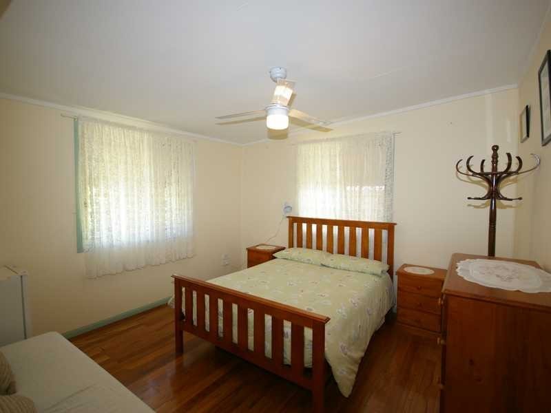 6 Elizabeth Street, Beachmere QLD 4510