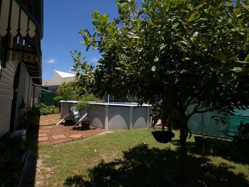 6 Elizabeth Street, Beachmere QLD 4510