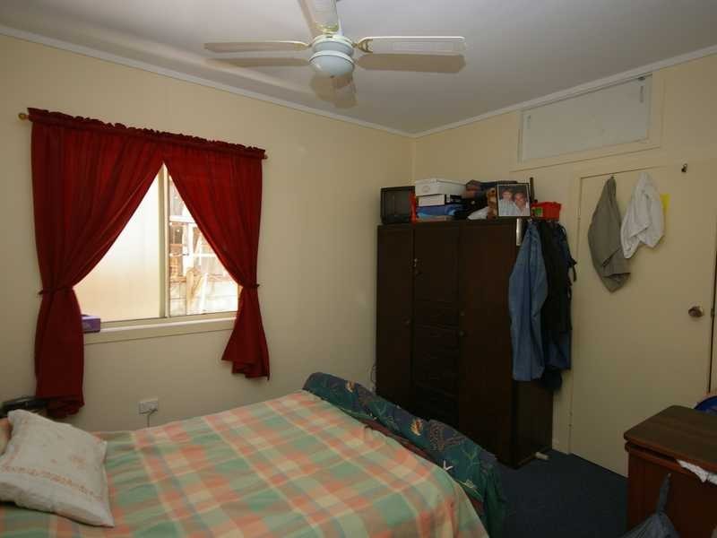 6 Elizabeth Street, Beachmere QLD 4510