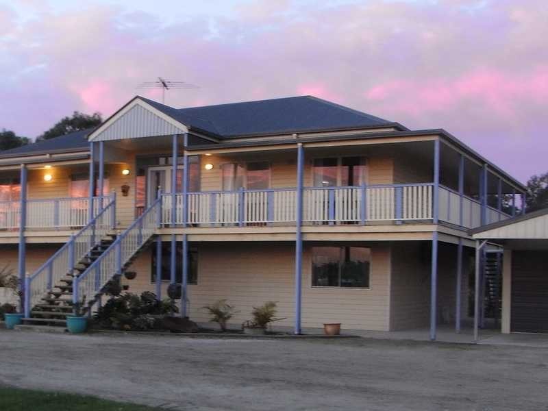 786 Beachmere Road, Beachmere QLD 4510