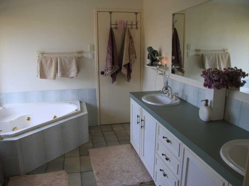 149 Bishop Road, Beachmere QLD 4510