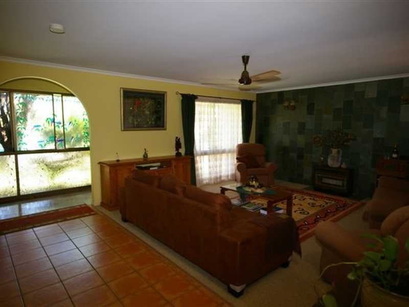 3 Carl Court, Banksia Beach QLD 4507