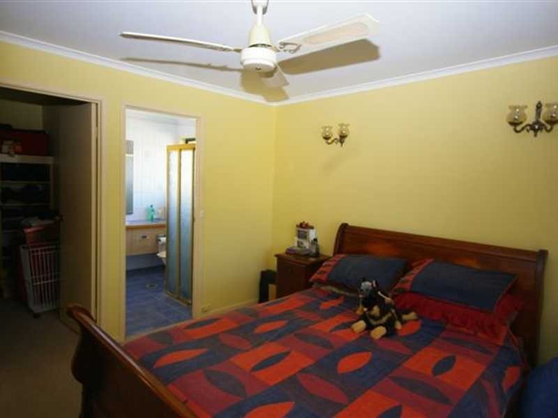 3 Carl Court, Banksia Beach QLD 4507