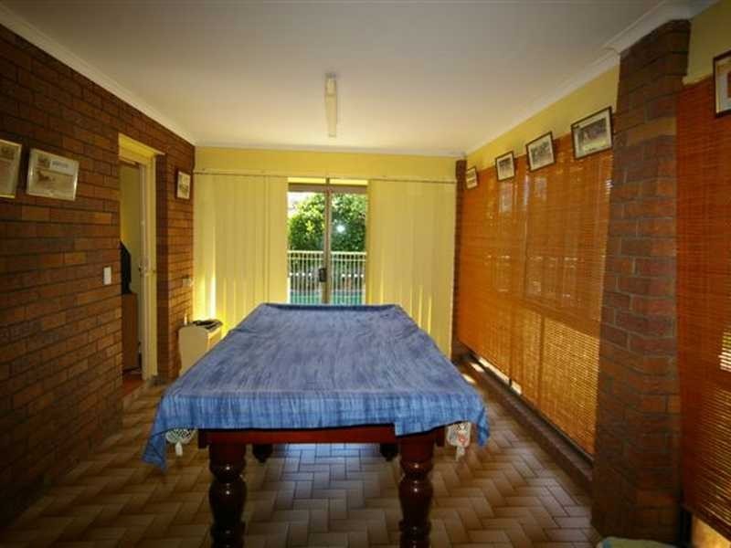 3 Carl Court, Banksia Beach QLD 4507