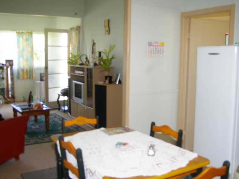 6 Lalroy Street, Beachmere QLD 4510