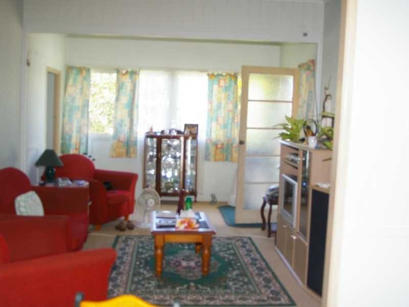 6 Lalroy Street, Beachmere QLD 4510