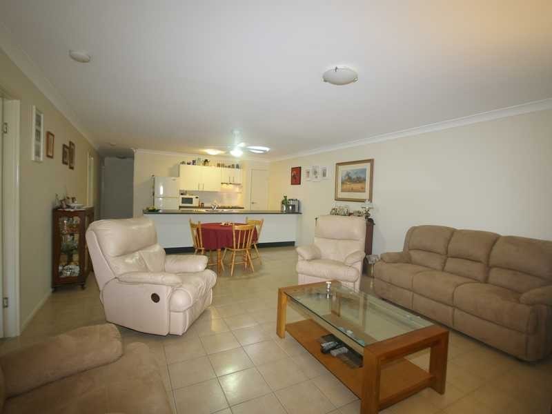 Unit 2/17 Kennedy Street, Caboolture QLD 4510