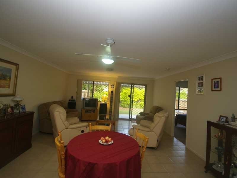 Unit 2/17 Kennedy Street, Caboolture QLD 4510