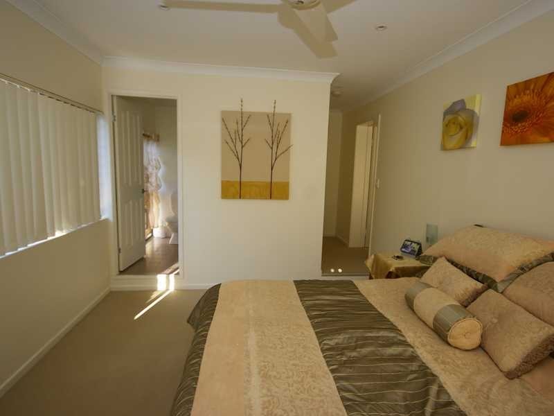 7 Trevor Street, Beachmere QLD 4510