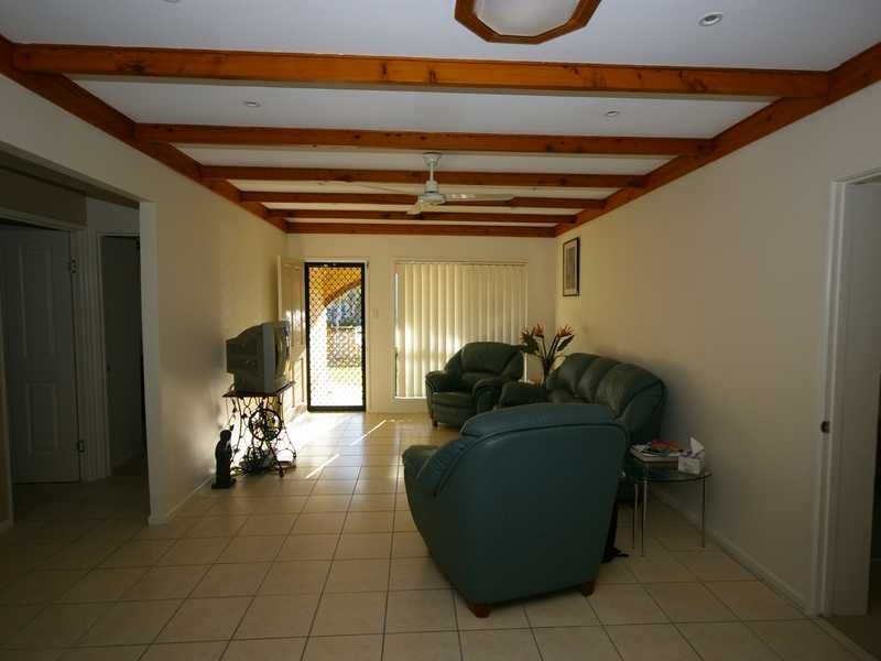 7 Trevor Street, Beachmere QLD 4510