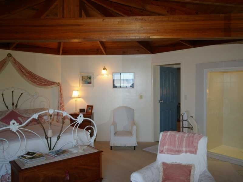 6 Bayside Drive, Beachmere QLD 4510