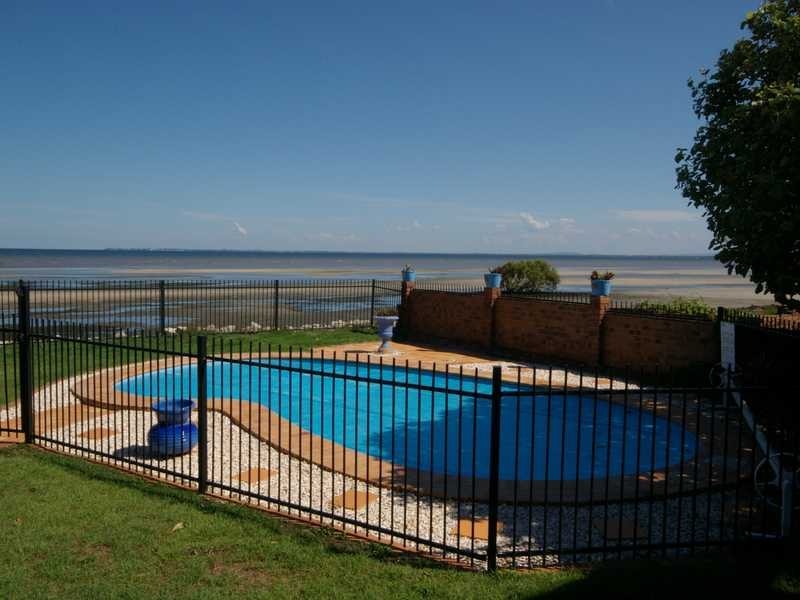 6 Bayside Drive, Beachmere QLD 4510