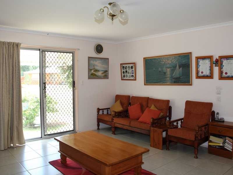 6 Whiting Street, Beachmere QLD 4510