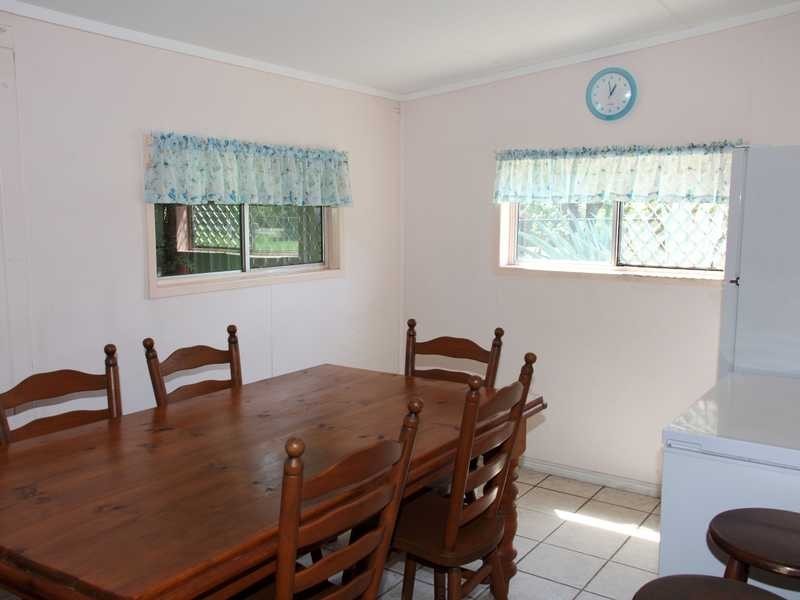 6 Whiting Street, Beachmere QLD 4510