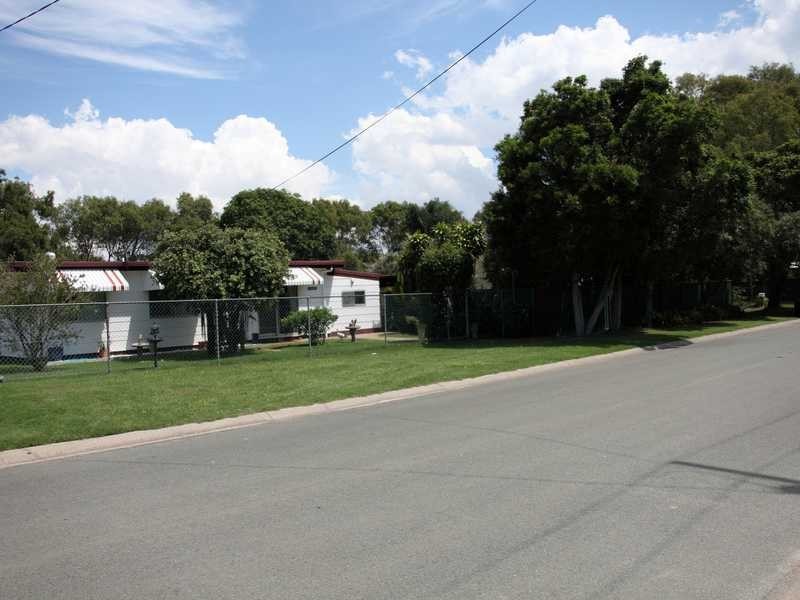 6 Whiting Street, Beachmere QLD 4510