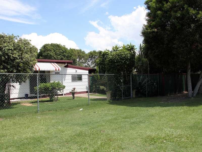 6 Whiting Street, Beachmere QLD 4510