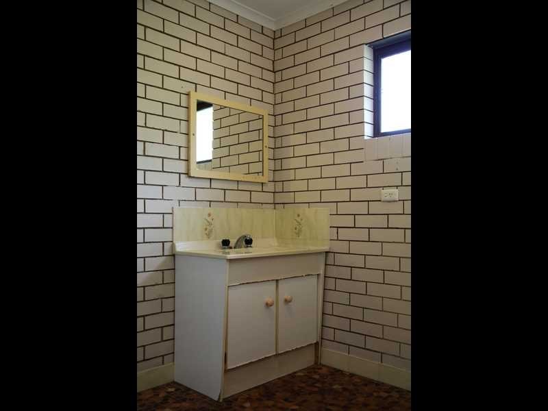 Unit 1/68 James Road, Beachmere QLD 4510