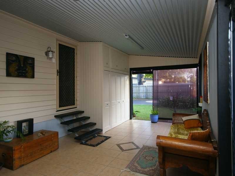 4 Moreton Terrace, Beachmere QLD 4510