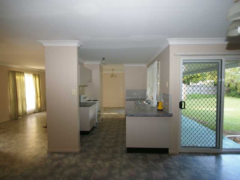 14 Intrepid Court, Beachmere QLD 4510