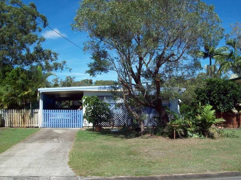 32 Dwyer Street, Beachmere QLD 4510