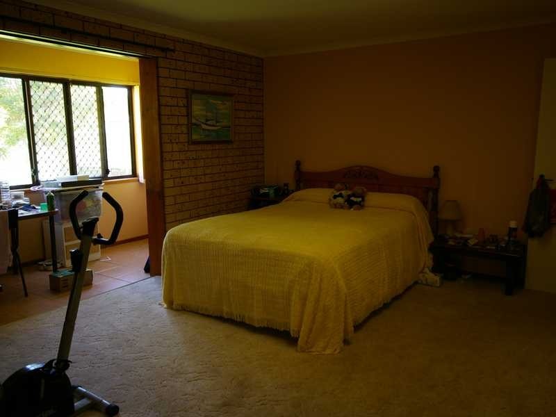 15 Riversleigh Road, Beachmere QLD 4510