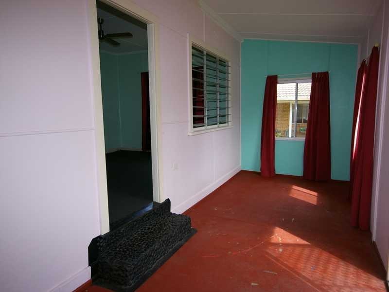 27 Moreton Terrace, Beachmere QLD 4510