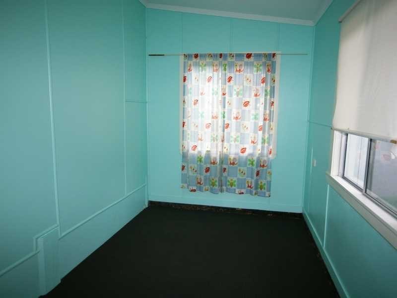 27 Moreton Terrace, Beachmere QLD 4510