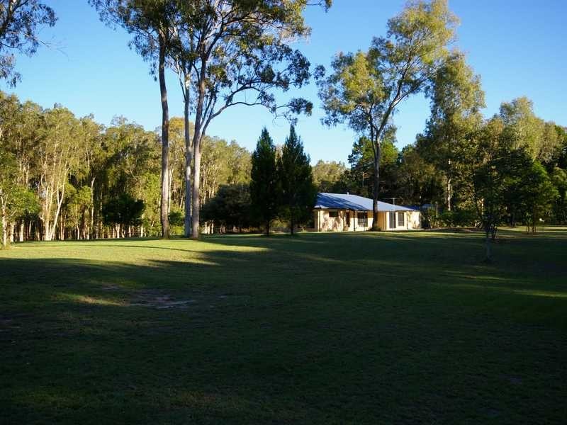 24 Wallace Road, Beachmere QLD 4510