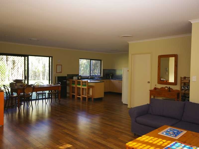 24 Wallace Road, Beachmere QLD 4510