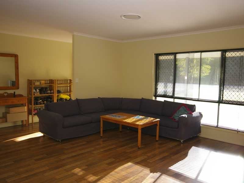 24 Wallace Road, Beachmere QLD 4510