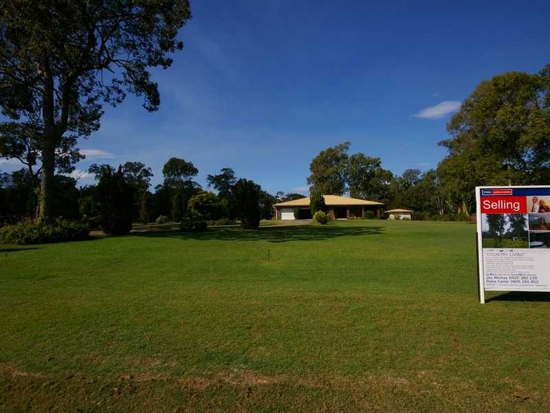 395 Bishop Road, Beachmere QLD 4510