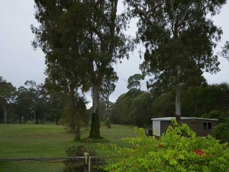 395 Bishop Road, Beachmere QLD 4510