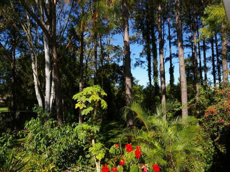 12 Riversleigh Rd, Beachmere QLD 4510