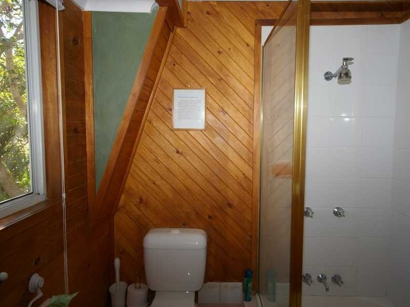 12 Riversleigh Rd, Beachmere QLD 4510