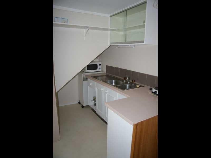 12 Riversleigh Rd, Beachmere QLD 4510