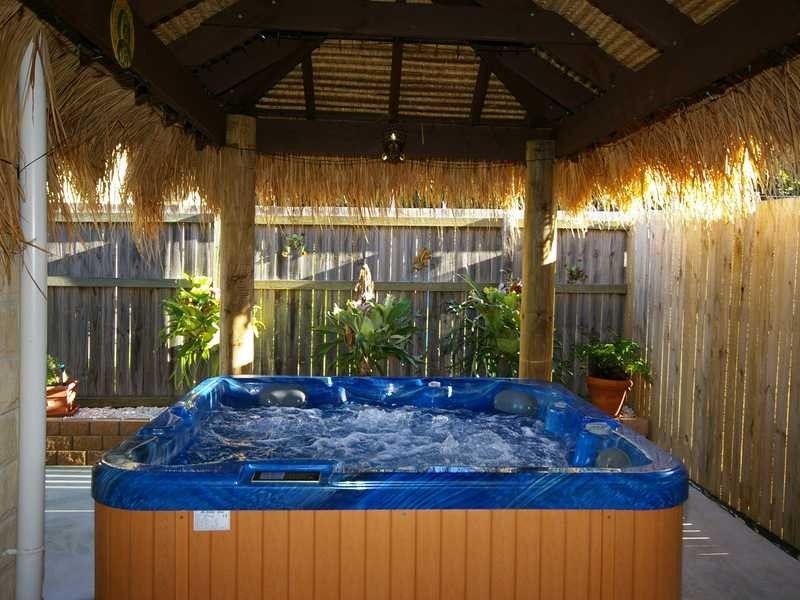 6 Phillip Street, Beachmere QLD 4510