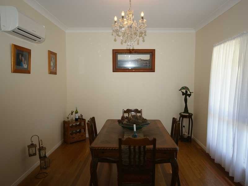 6 Phillip Street, Beachmere QLD 4510