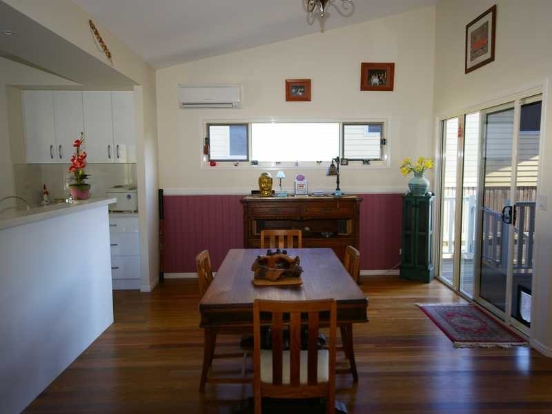 6 Phillip Street, Beachmere QLD 4510