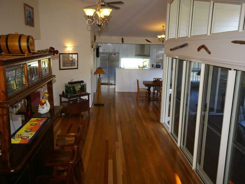 6 Phillip Street, Beachmere QLD 4510