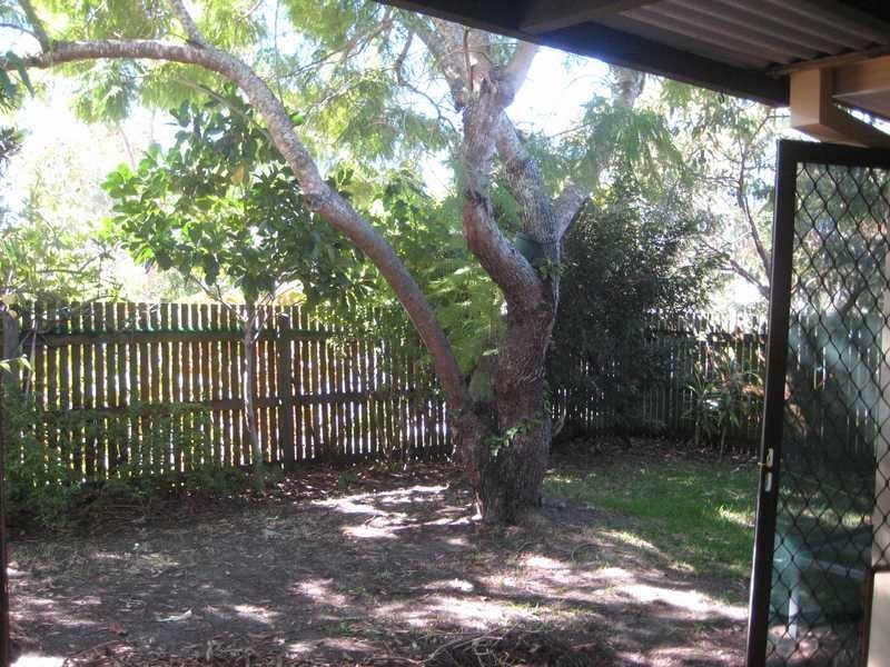 12 James Road, Beachmere QLD 4510