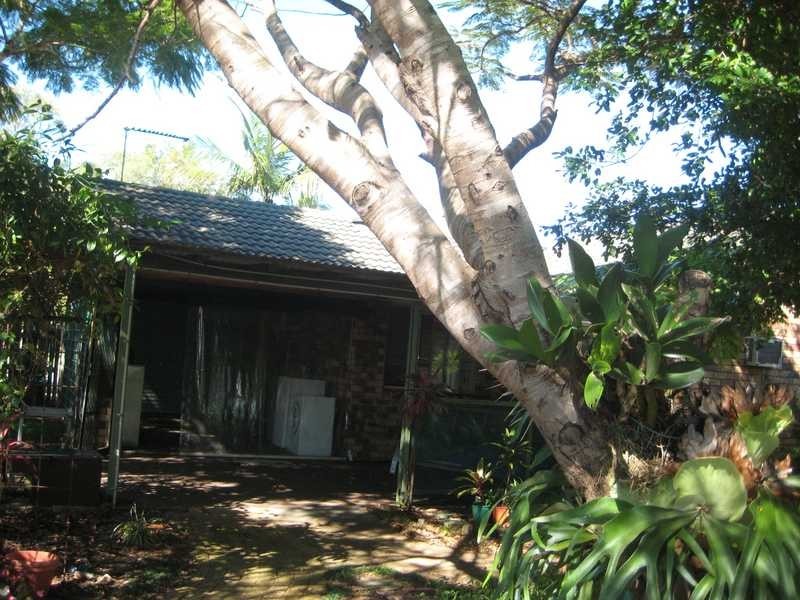 12 James Road, Beachmere QLD 4510