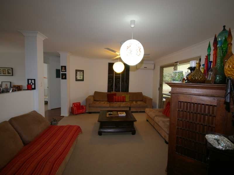 12 Hirst Court, Ningi QLD 4511