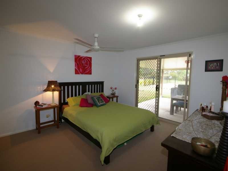 12 Hirst Court, Ningi QLD 4511