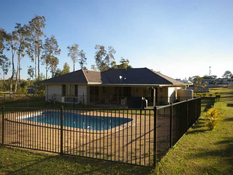 12 Hirst Court, Ningi QLD 4511