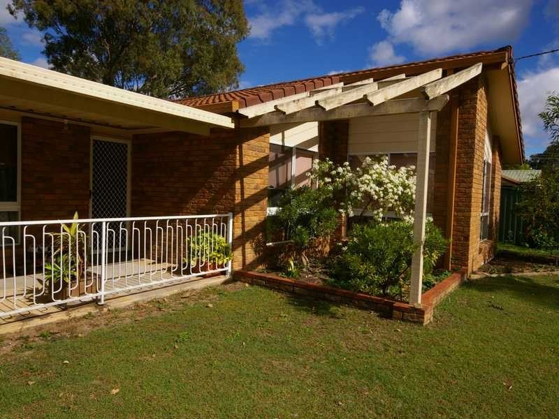 30 Patrick Street, Beachmere QLD 4510